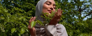 Kulit Sawo Matang Tahan Sinar Matahari, Mitos atau Fakta?