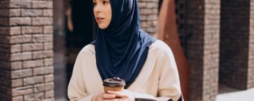 Cuaca Lagi Panas, Tapi Kulit Tetap Terasa Kering? Ini yang Sering Tidak Disadari