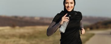 Skincare Setelah Olahraga: Cara Menjaga Kulit Tetap Bersih dan Sehat